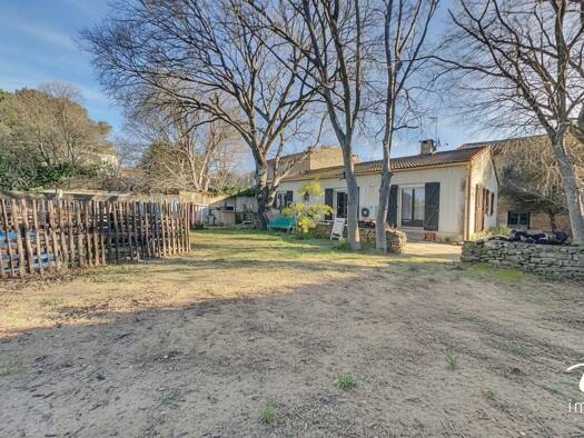 Maison de plain-pied à vendre 330 000 € 4 pièces 3 chambres 98 m² 615 m² de terrain Saussan 34570