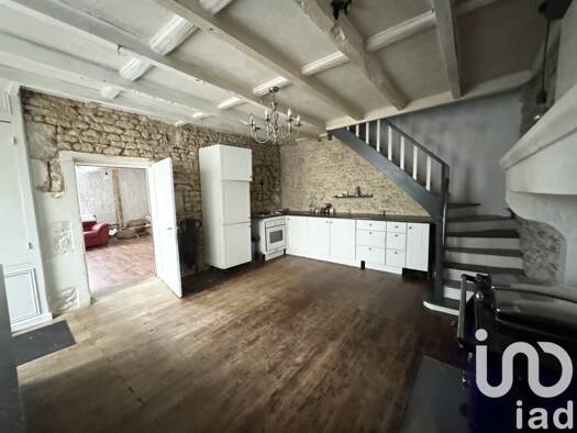 Maison à vendre 159 500 € 6 pièces 5 chambres 167 m² 666 m² de terrain Saint-Amant-de-Bonnieure 16230