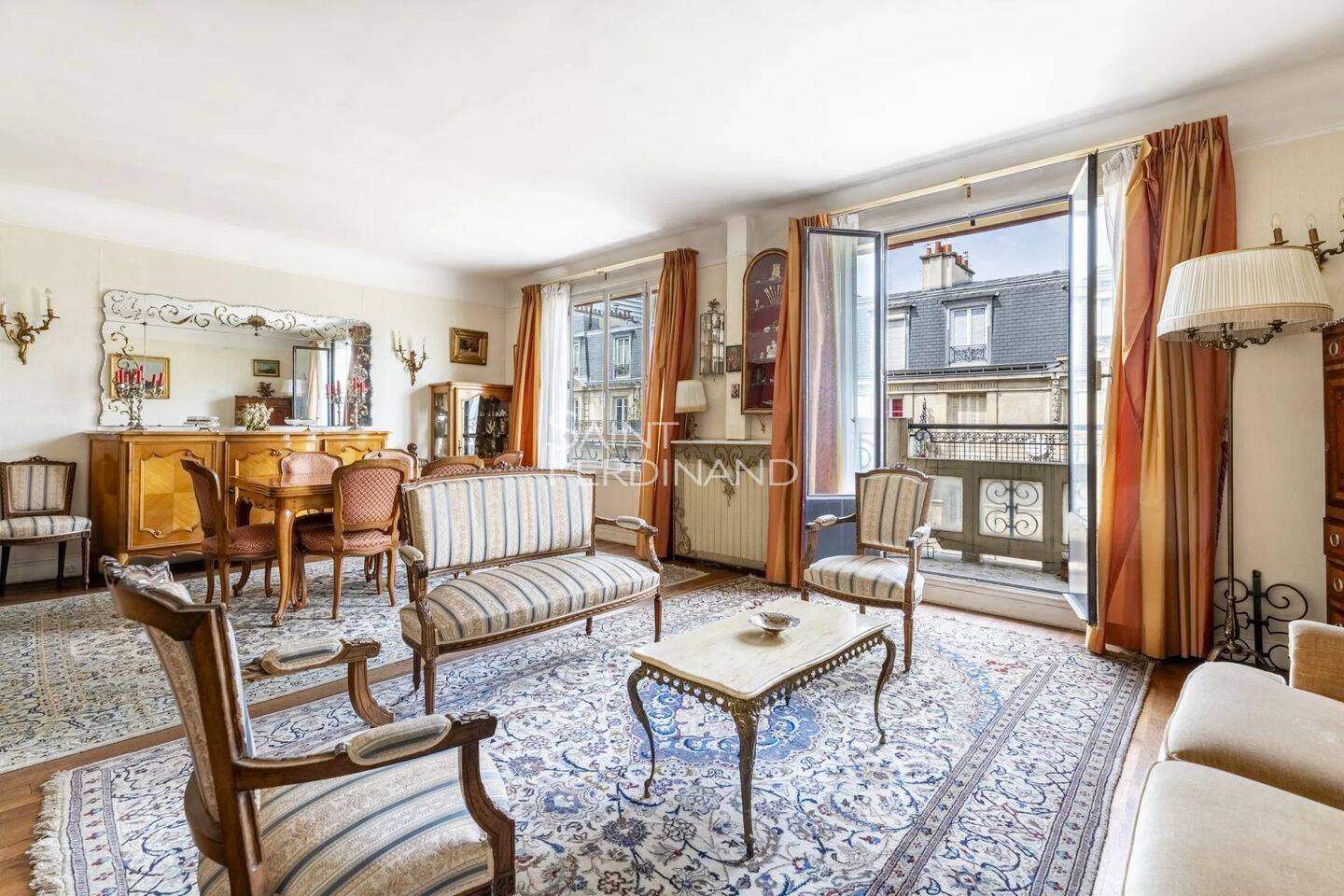Appartement 4 pièces 99 m² · à Paris 15ème Arrondissement · 99 m² · 885 000 €