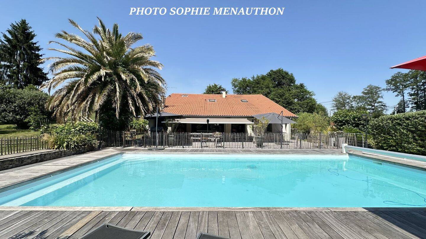 Maison 10 pièces 300 m² · à Peyrehorade · 300 m² · 893 500 €