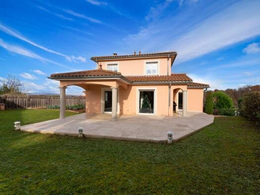 Maison à vendre 545 000 € 5 pièces 3 chambres 154 m² 700 m² de terrain Éveux 69210