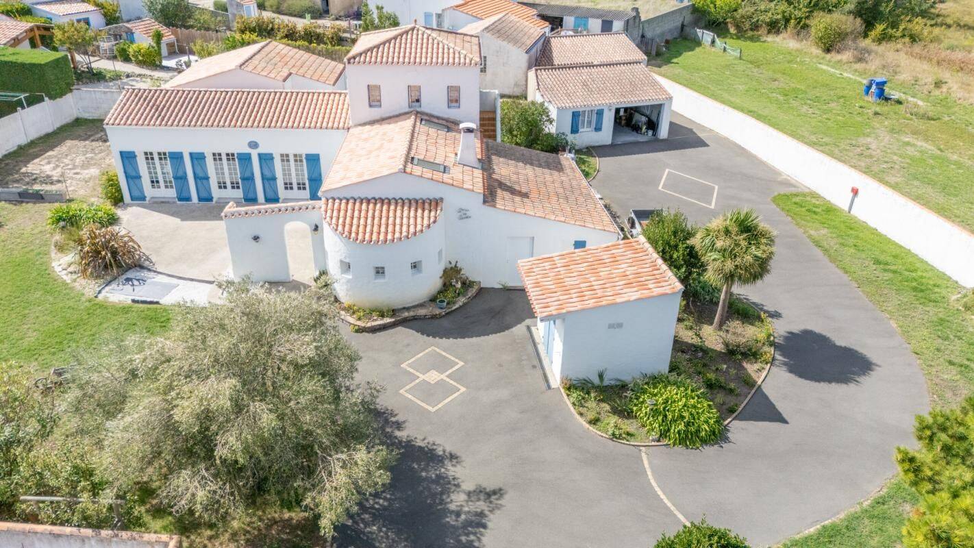 Maison 7 pièces 140 m² · à L'Épine · 140 m² · 579 600 €