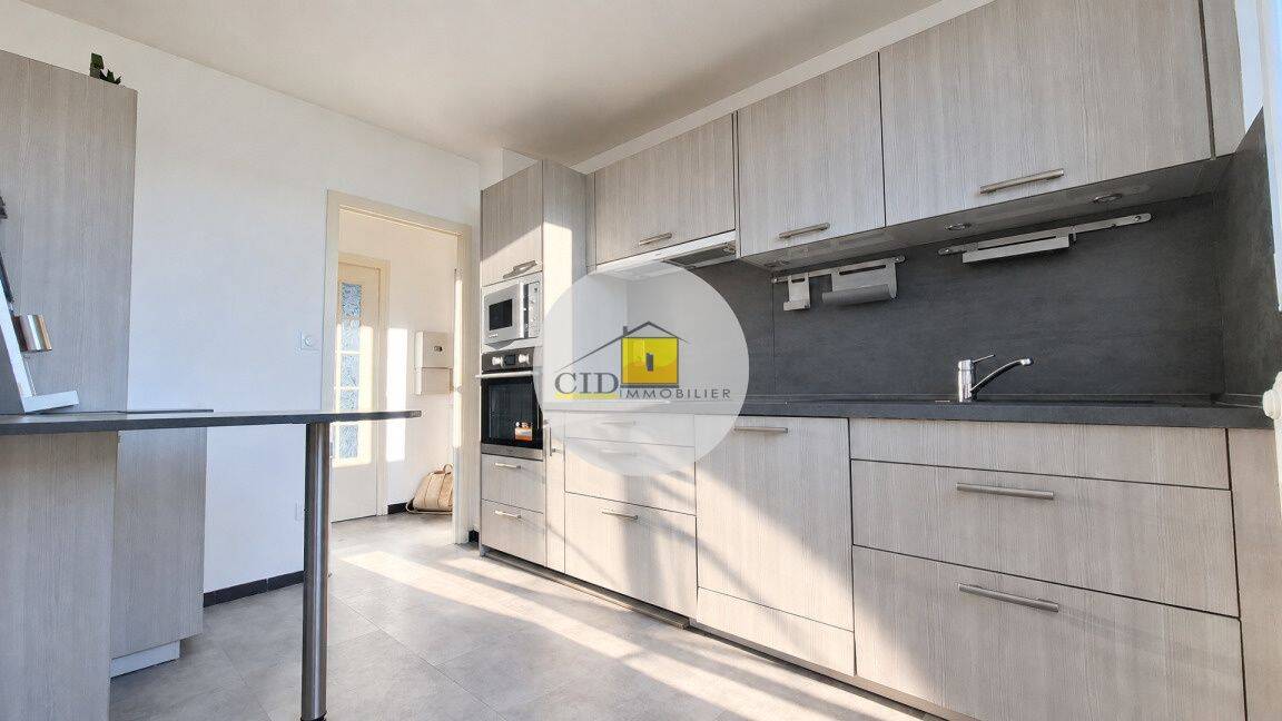Appartement 4 pièces 67 m² · à Saint-Priest · 66,8 m² · 840 €/mois