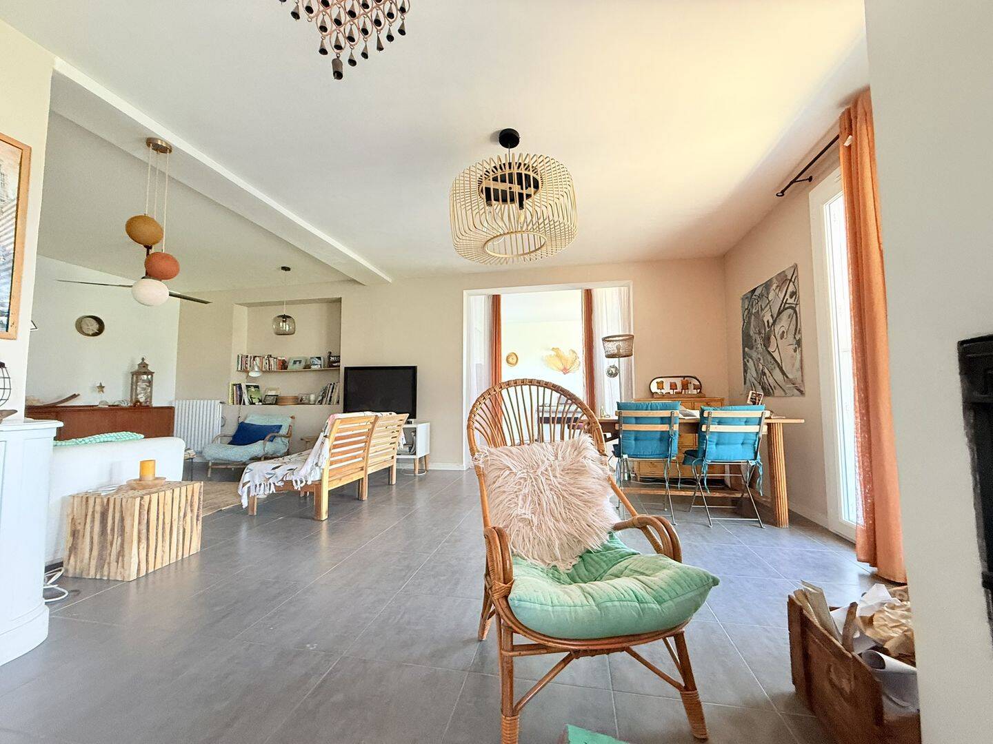 Appartement 5 pièces 136 m² · à Six-Fours-les-Plages · 135,8 m² · 490 000 €
