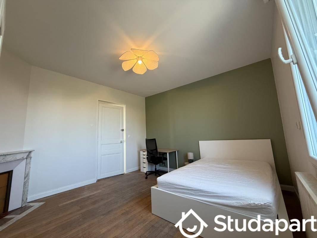 1 pièce 9 m² · à Belleu · 9 m² · 450 €