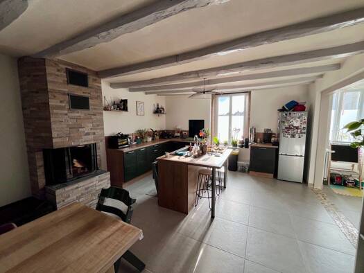 Maison à vendre 239 000 € 8 pièces 4 chambres 190 m² 978 m² de terrain Champagney 39290