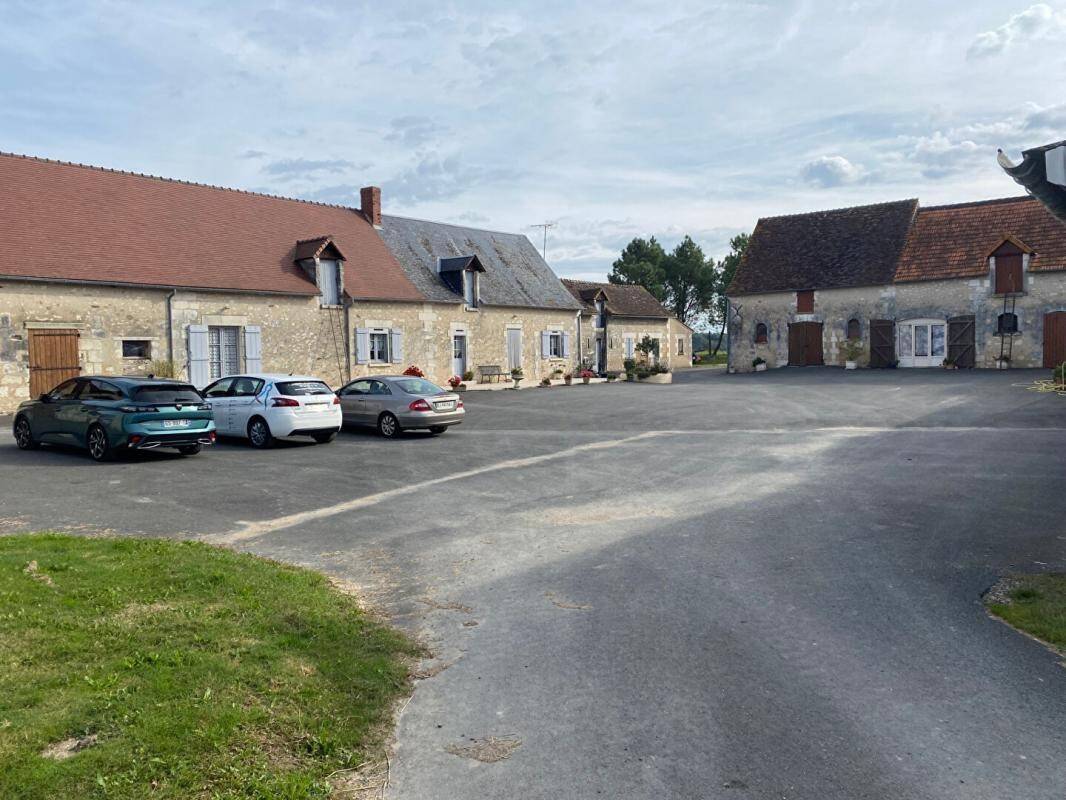 Maison 8 pièces 160 m² · à Charnizay · 160 m² · 260 000 €