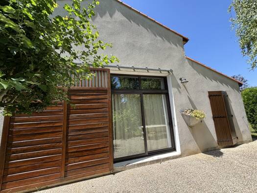 Maison à vendre 242 000 € 5 pièces 3 chambres 168 m² 11 000 m² de terrain Brioux-sur-Boutonne 79170