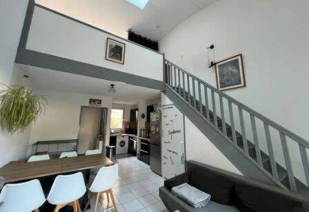 Appartement 1 pièce 44 m² · à Créon · 44 m² · 650 €