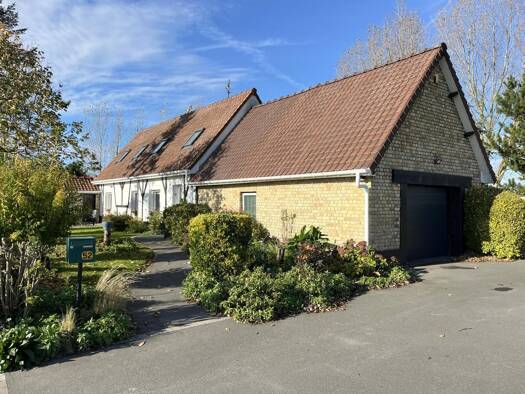 Maison à vendre 309 000 € 1 chambre 130 m² 3 335 m² de terrain Offekerque 62370