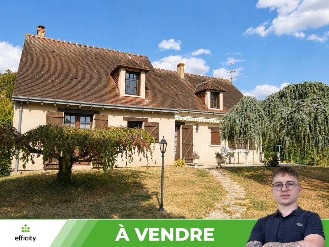 Maison 5 pièces 143 m² · à Descartes · 143 m² · 240 000 €
