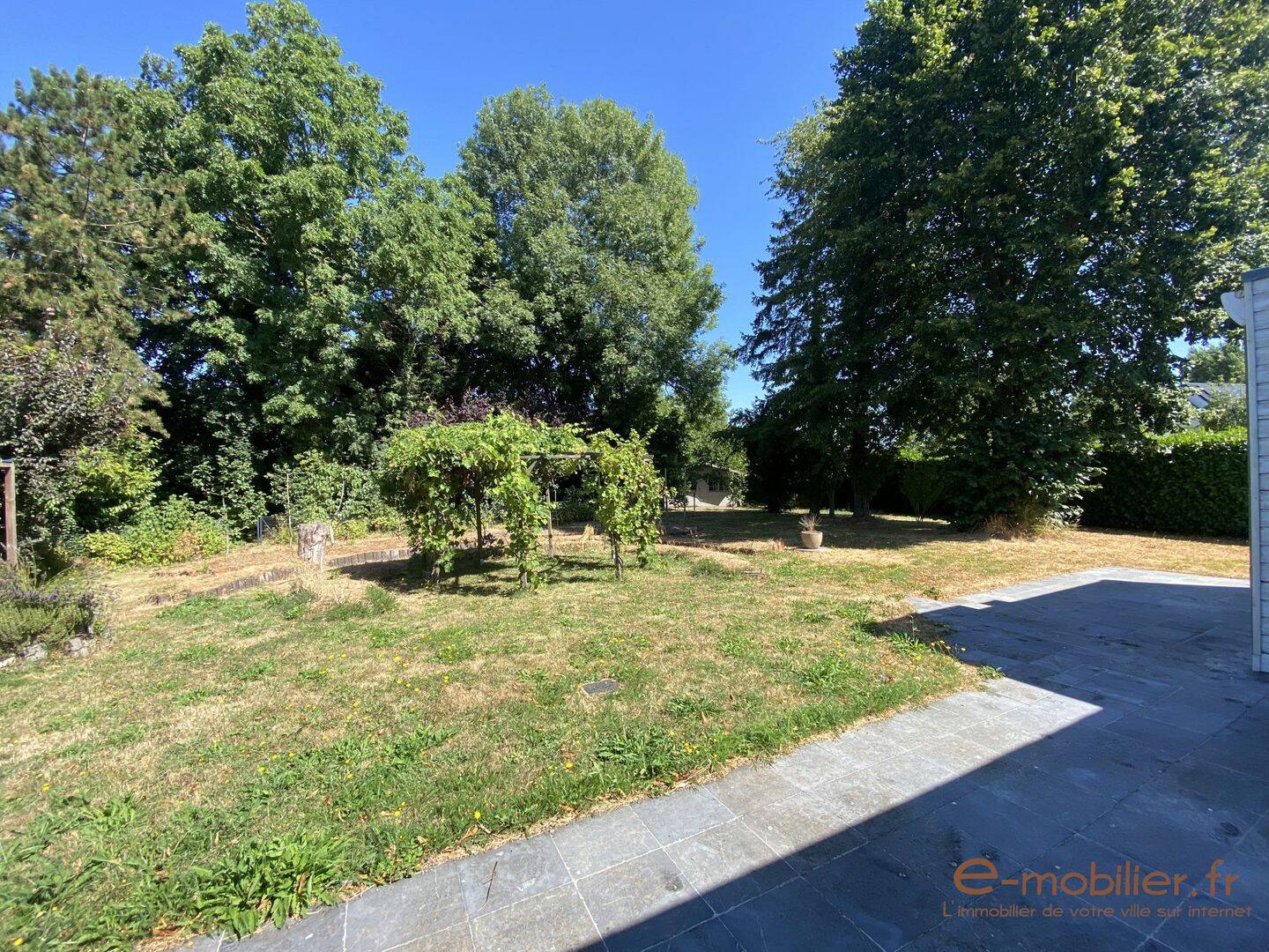 Maison 8 pièces 166 m² · à Camphin-en-Pévèle · 166 m² · 599 000 €