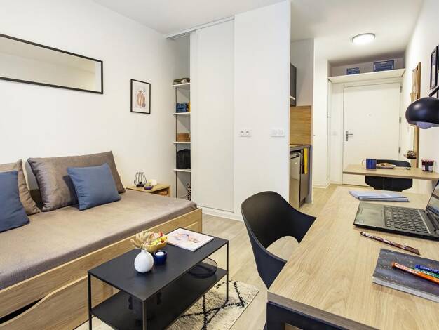 Appartement à louer - logement étudiant 670 € 1 pièce 18 m² Butte Pinson Saint-Denis 93380