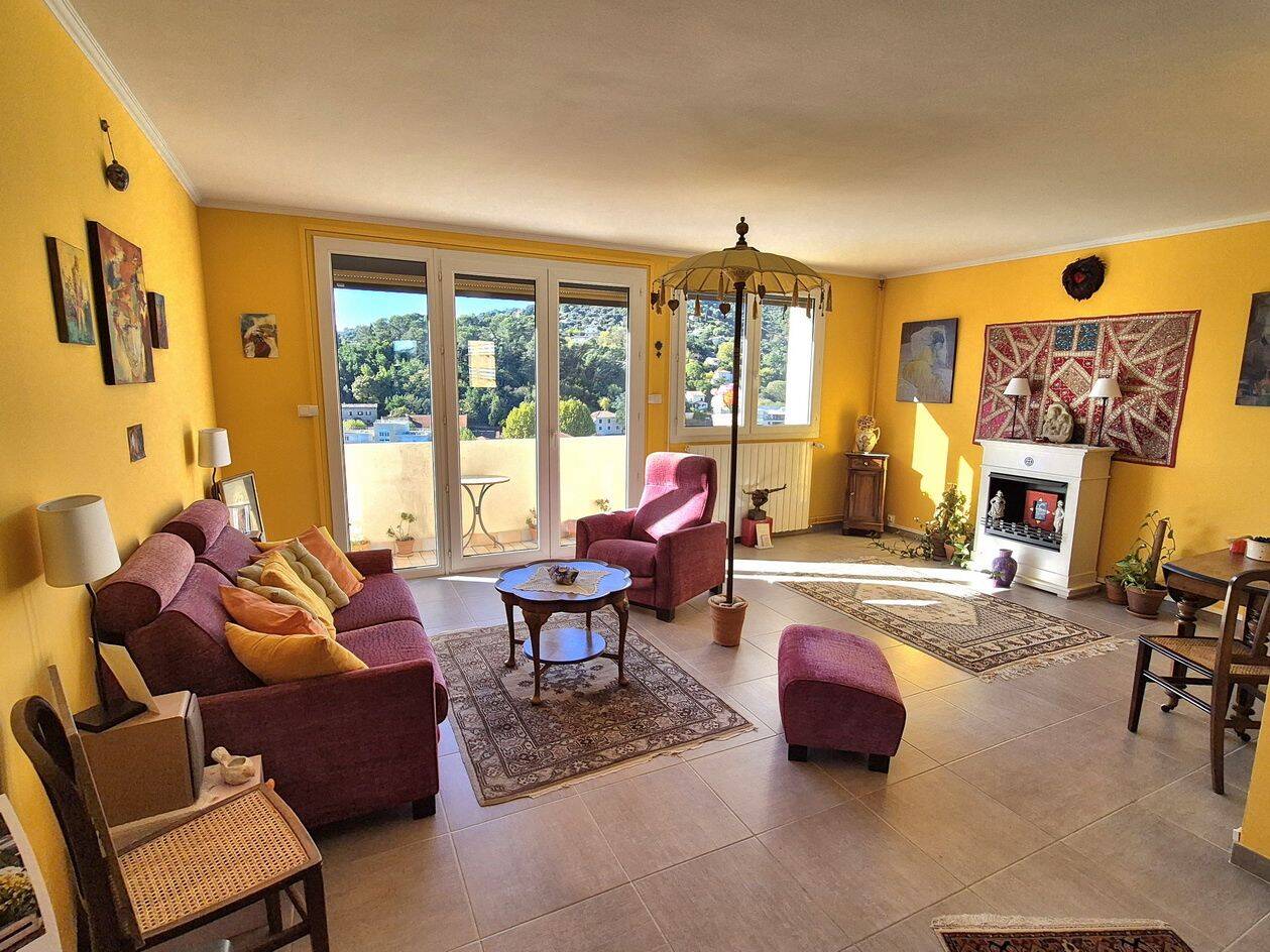 Appartement 4 pièces 95 m² · à Alès · 94,9 m² · 170 000 €