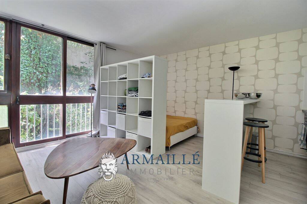 Appartement 1 pièce 27 m² · à Paris 18ème Arrondissement · 27 m² · 295 000 €
