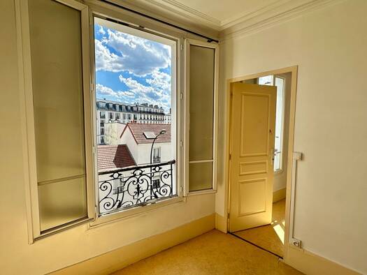 Appartement à vendre 315 000 € 2 pièces 1 chambre 46 m² Étage 3/5 Bas Montreuil-République Montreuil 93100