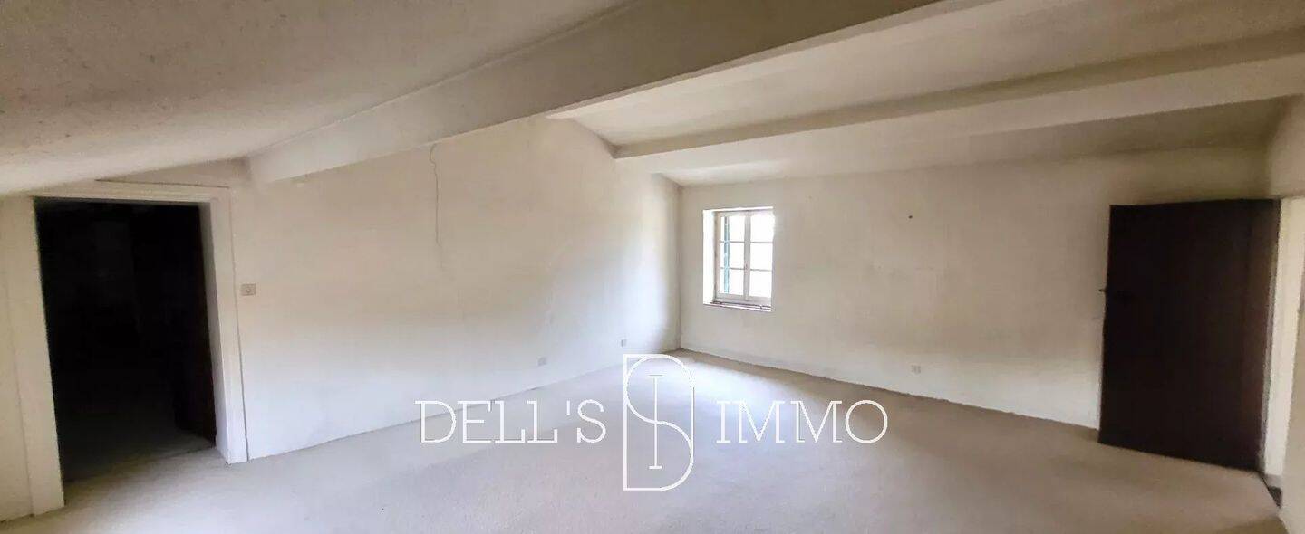 Appartement 4 pièces 105 m² · à Crêches-sur-Saône · 105 m² · 89 800 €