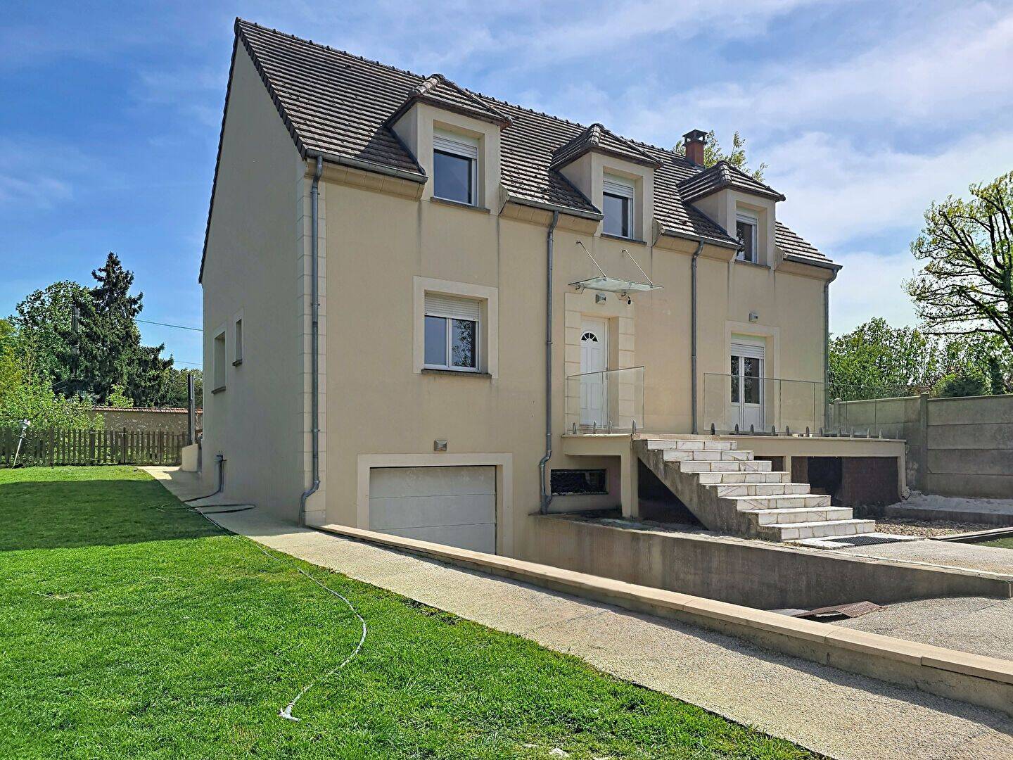 Maison 8 pièces 160 m² · à Vernouillet · 160 m² · 299 000 €