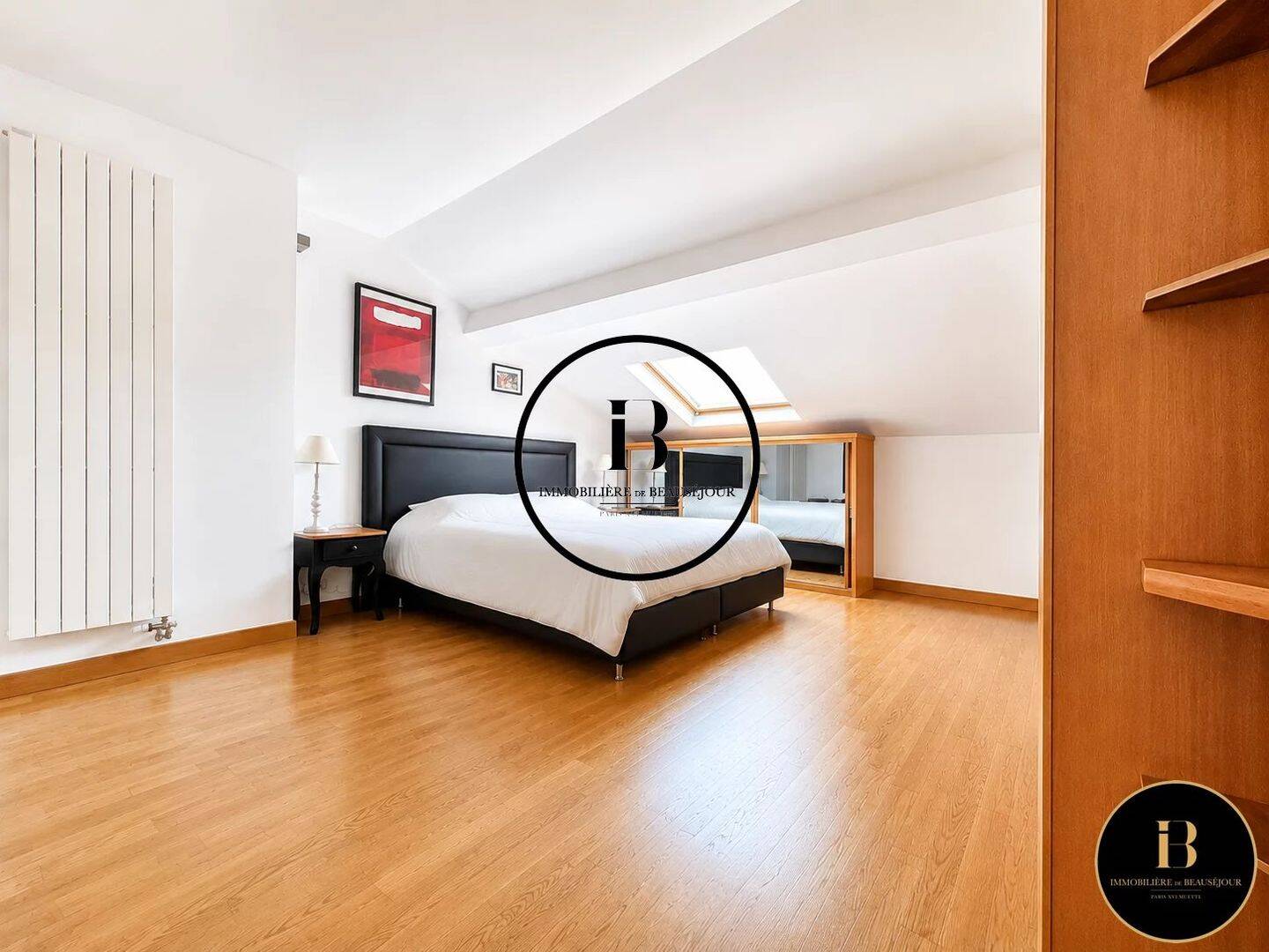 Appartement 4 pièces 138 m² · à Paris 17ème Arrondissement · 137,5 m² · 4 995 €