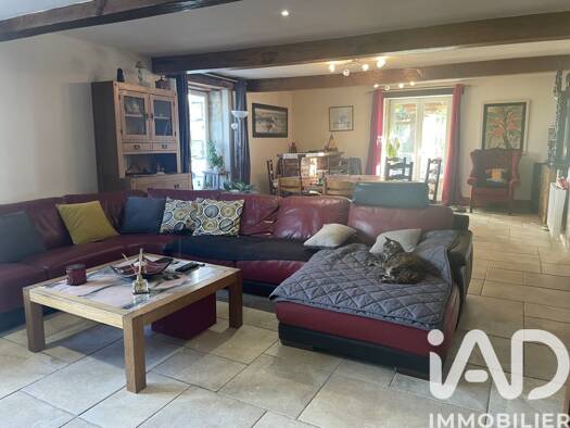 Maison à vendre 279 000 € 7 pièces 4 chambres 205 m² 2 248 m² de terrain Chevanceaux 17210