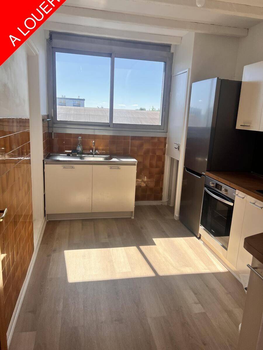 Appartement 4 pièces 75 m² · à Marignane · 75 m² · 1 065 €/mois