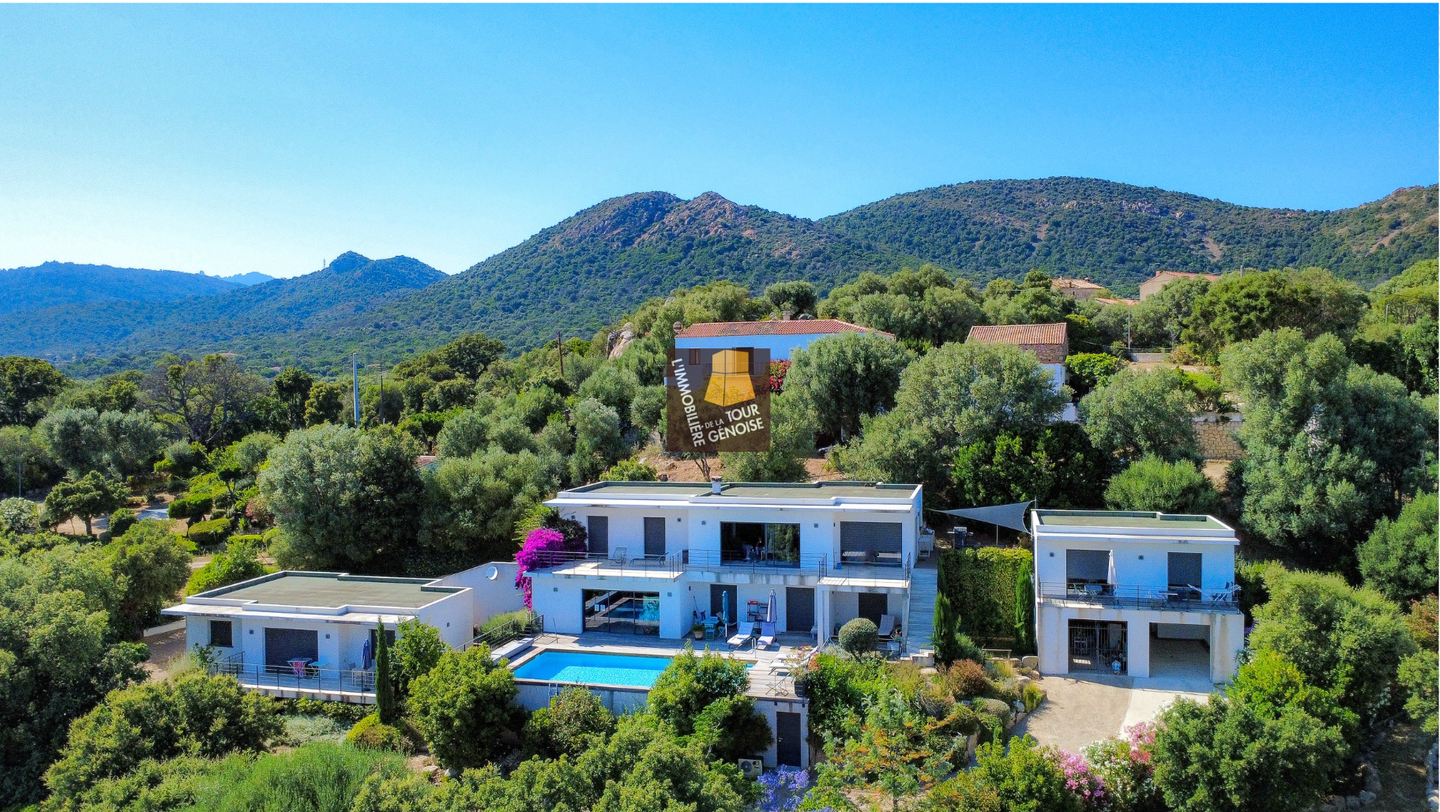 Maison 11 pièces 320 m² · à Zonza · 320 m² · 2 390 000 €