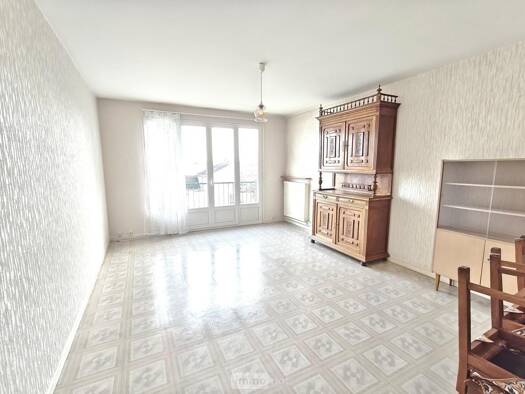 Appartement à vendre 115 400 € 3 pièces 2 chambres 69 m² 2ème étage Reims 51100
