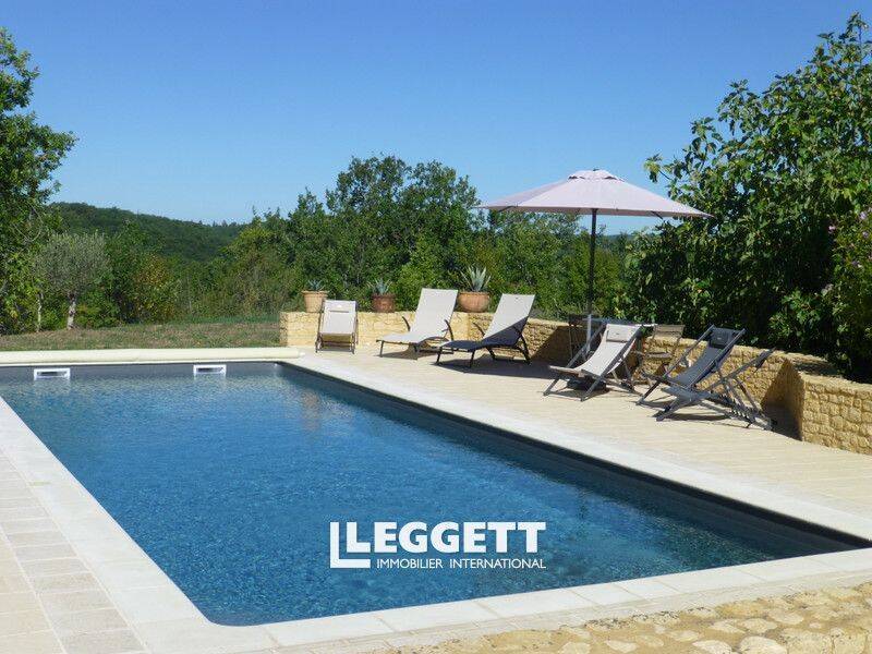 Maison 7 pièces 190 m² · à Salignac-Eyvigues · 190 m² · 585 000 €