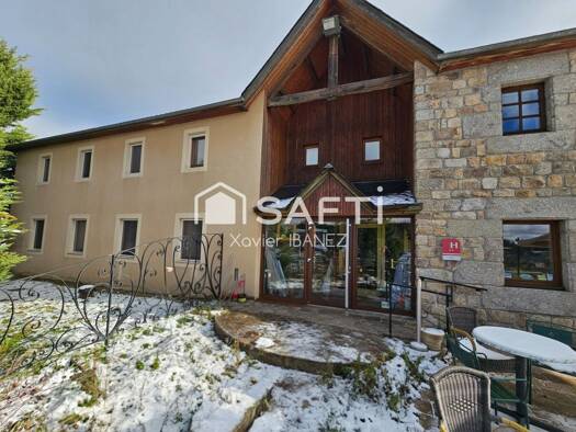 Local commercial à vendre 300 000 € 346 m² de surface de vente Javols 48130