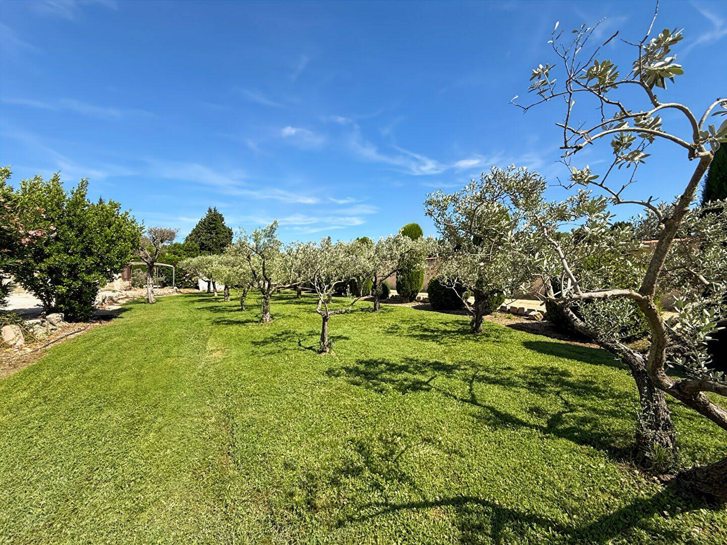 Maison 7 pièces 142 m² · à Eyragues · 142 m² · 640 000 €