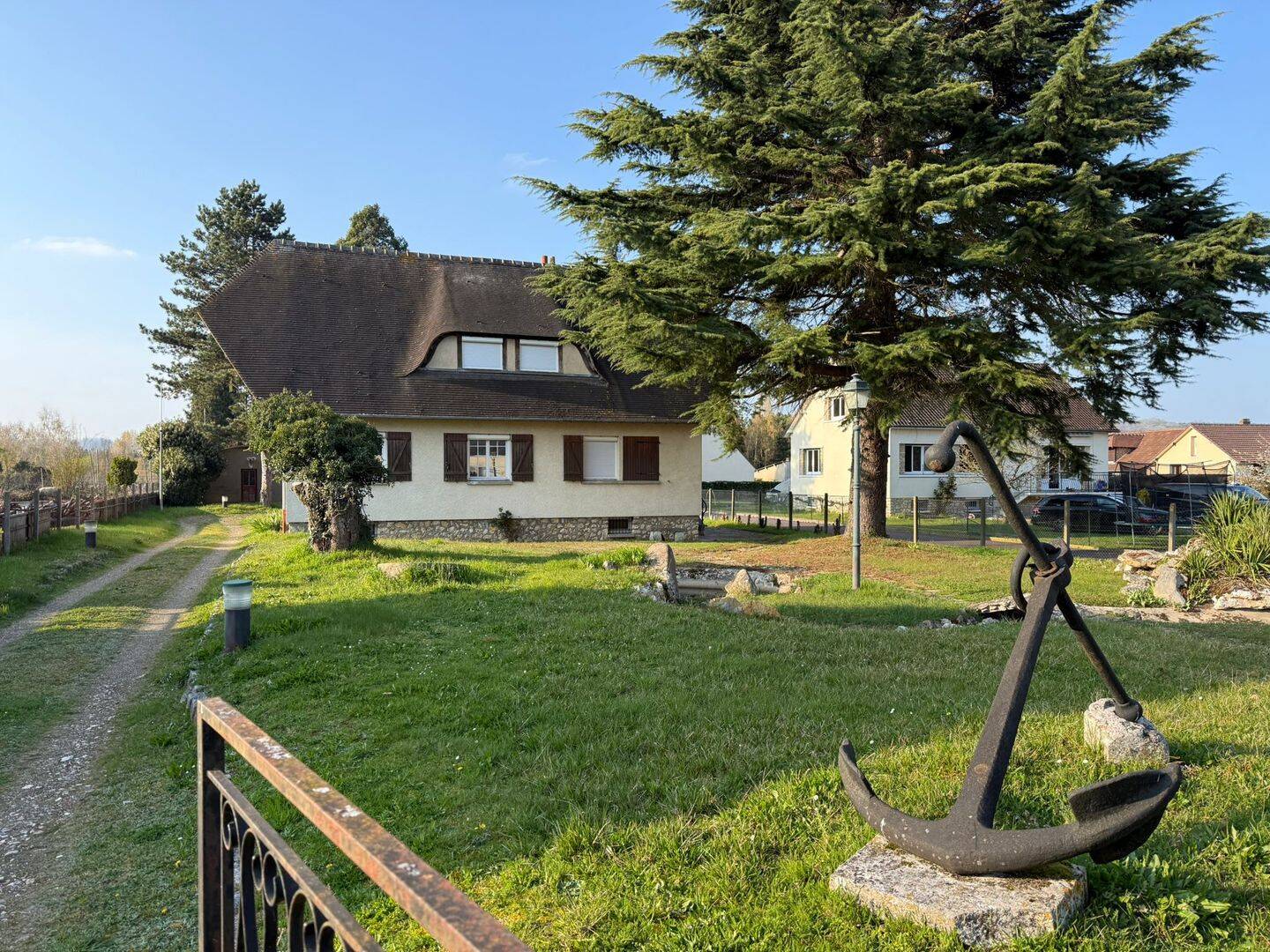 Maison 9 pièces 130 m² · à Les Trois Lacs · 130 m² · 290 000 €