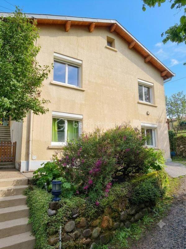 Maison 10 pièces 189 m² · à Montjoie-en-Couserans · 189 m² · 179 000 €