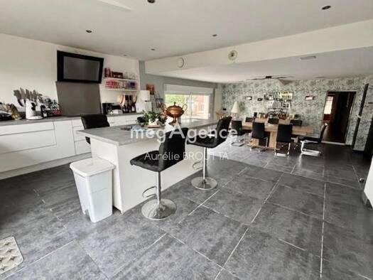 Maison à vendre 344 000 € 8 pièces 6 chambres 247 m² 1 506 m² de terrain Caffiers 62132