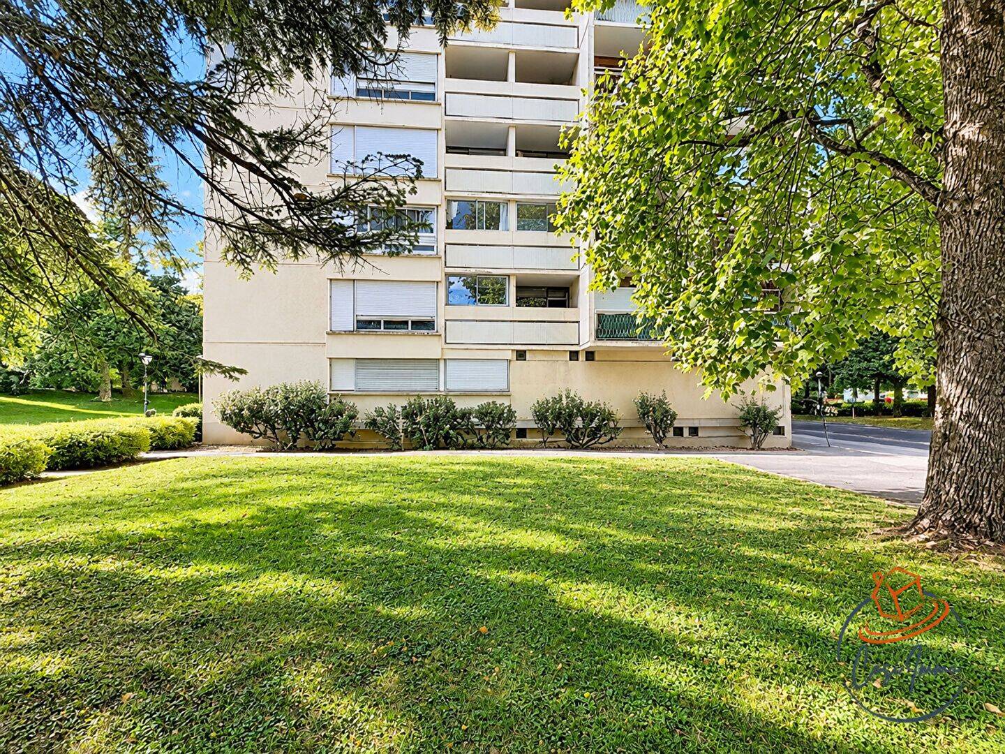 Appartement 4 pièces 90 m² · à Ferney-Voltaire · 90 m² · 349 000 €