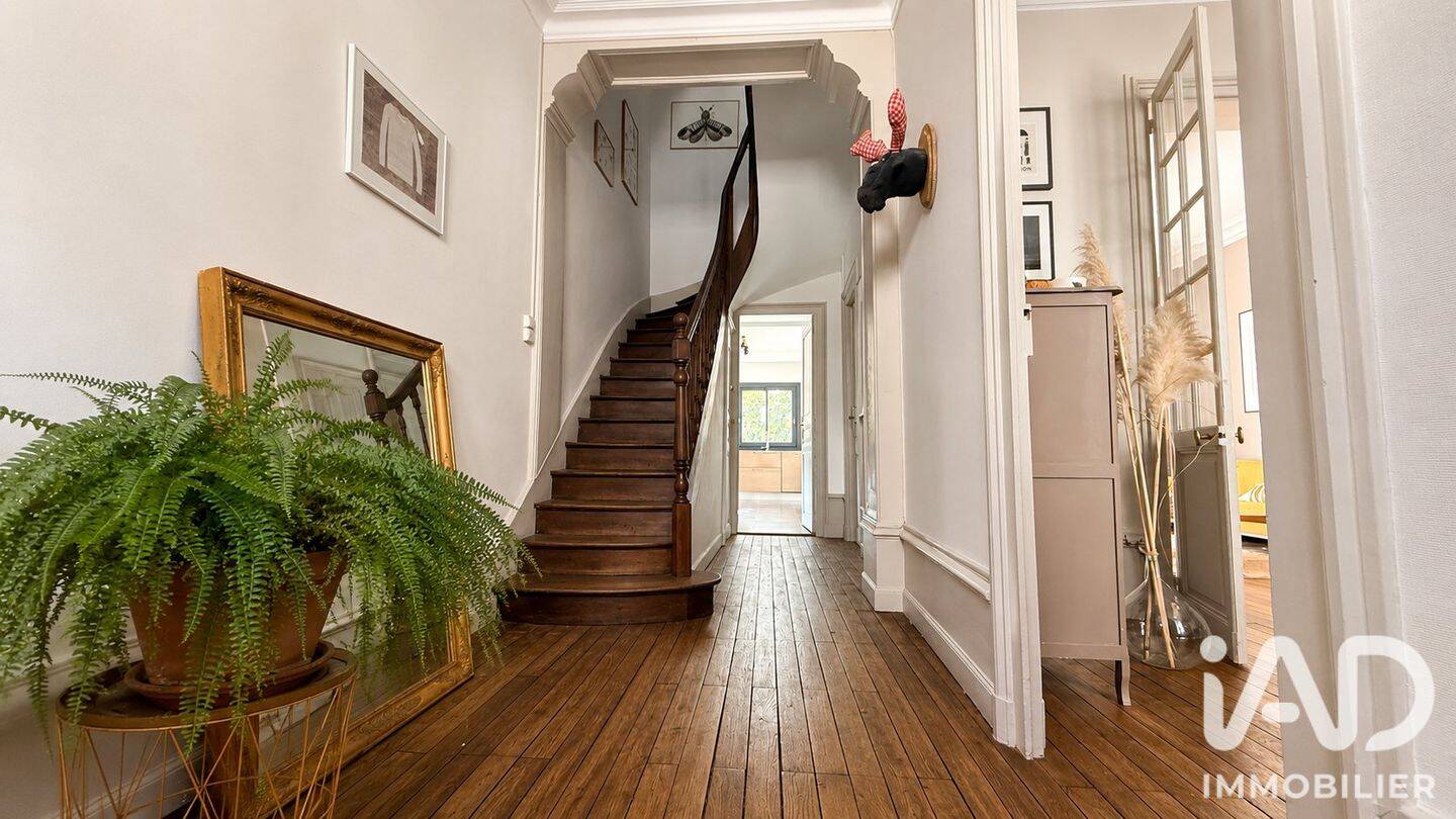Maison 6 pièces 144 m² · à Tours · 144,3 m² · 645 000 €