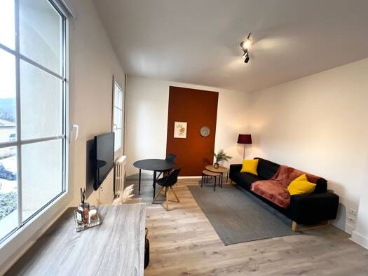 Appartement à vendre 115 000 € 2 pièces 1 chambre 42 m² Étage 1/3 Centre - Chapelle des Buis Besançon 25000