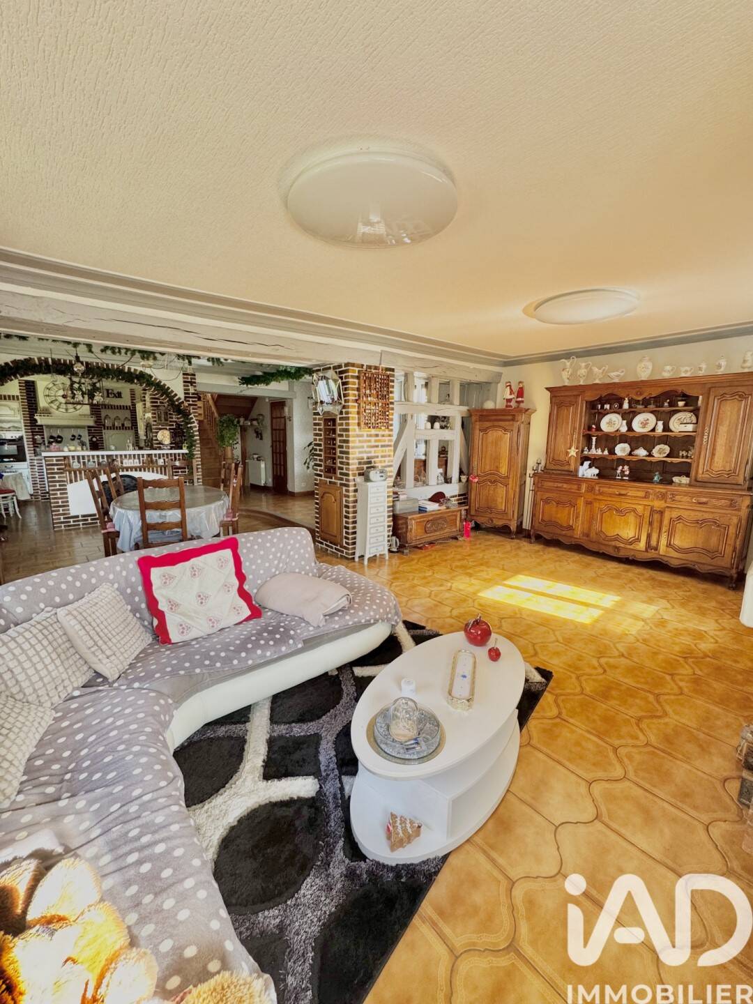 Maison 6 pièces 210 m² · à La Noue · 210 m² · 152 000 €