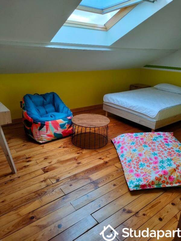 1 pièce 15 m² · à Laval · 15 m² · 420 €