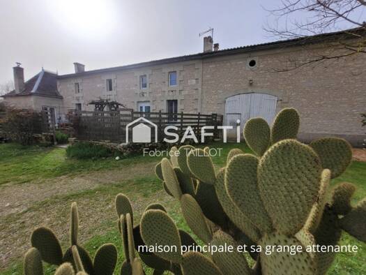Maison à vendre 578 950 € 14 pièces 10 chambres 345 m² 6 256 m² de terrain Vendeuvre-du-Poitou 86380
