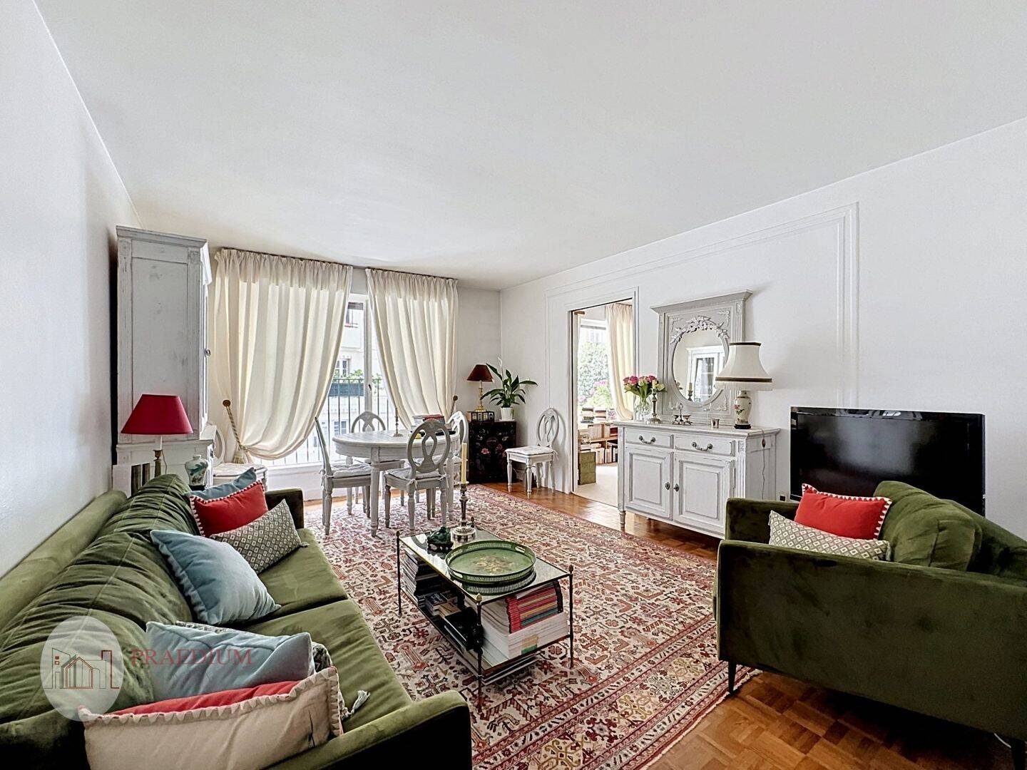 Appartement 5 pièces 105 m² · à Paris 15ème Arrondissement · 105,4 m² · 1 198 000 €