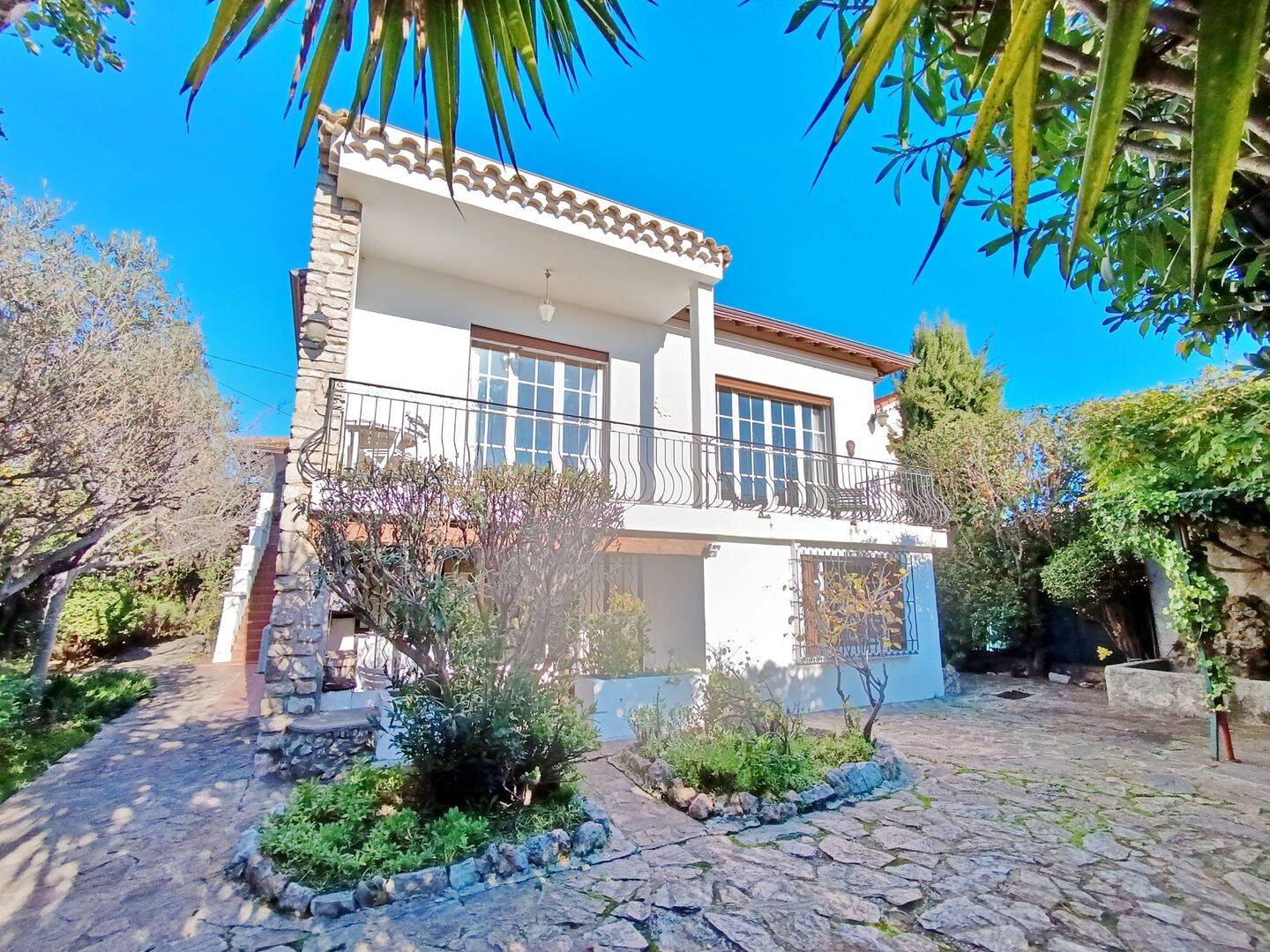 Maison 7 pièces 175 m² · à Hyères · 175 m² · 595 000 €