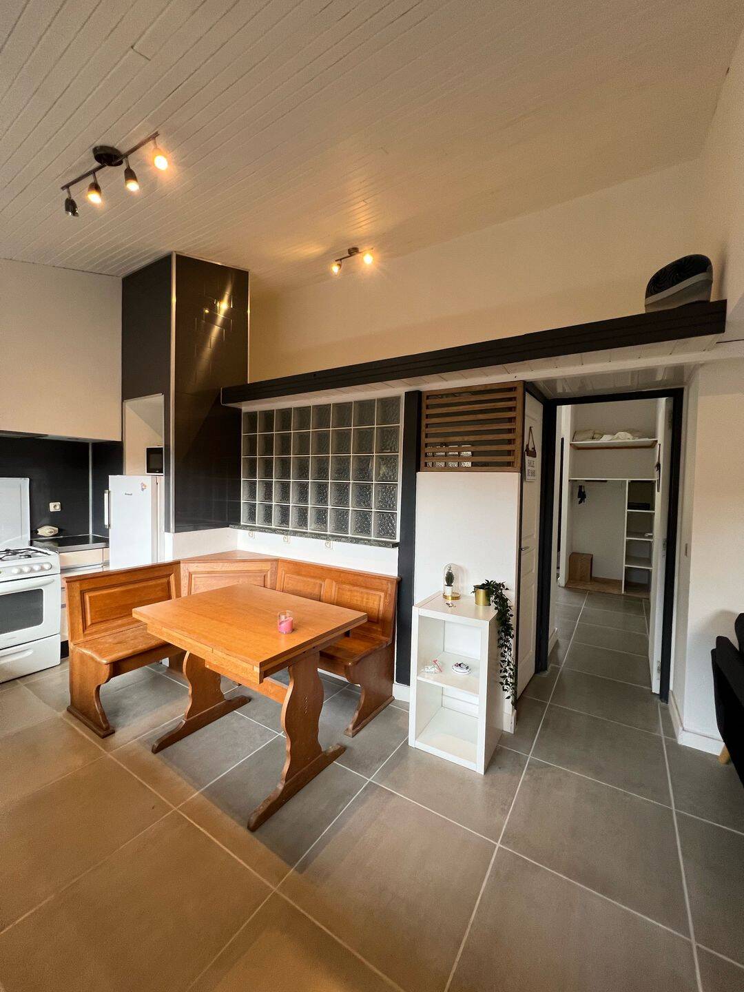 Appartement 2 pièces 45 m² · à Selongey · 45 m² · 595 €