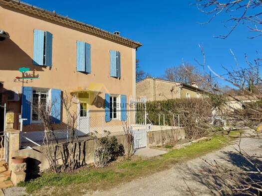 Maison à louer 926 € 3 pièces 2 chambres 111 m² Ouest Sud Vaison-la-Romaine 84110