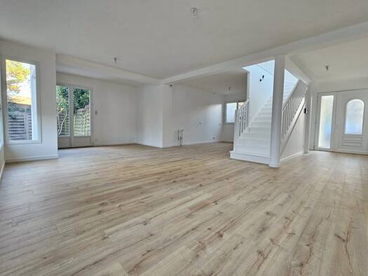 Maison à vendre 350 000 € 4 pièces 2 chambres 91 m² Les Sablons Villecresnes 94440