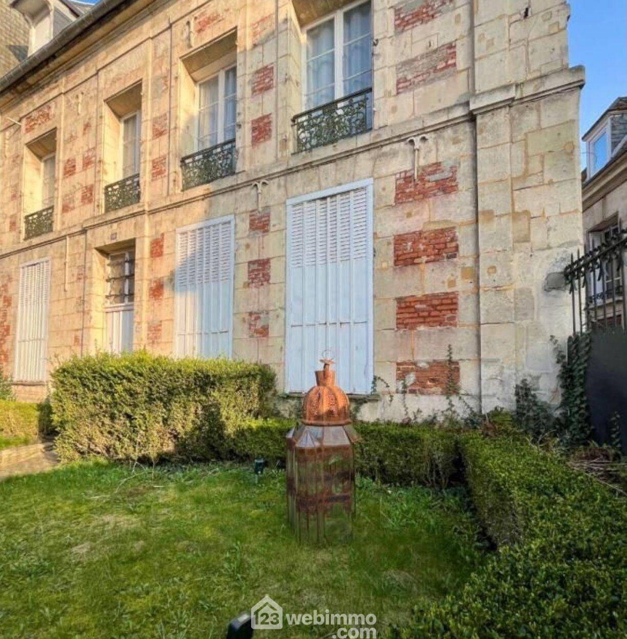 Maison 7 pièces 237 m² · à Noyon · 237 m² · 222 600 €
