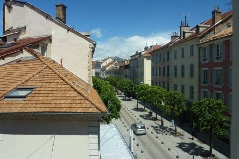 Appartement à louer 588 € 2 pièces 1 chambre 50 m² 2ème étage Bayard Gap 05000