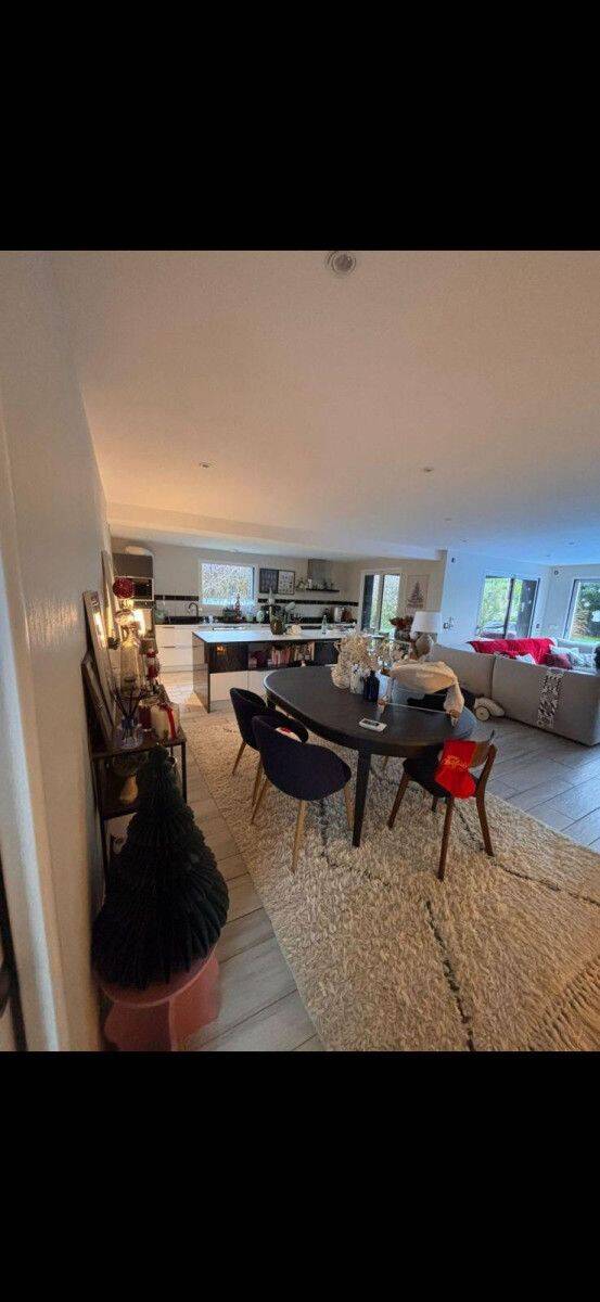 Maison 4 pièces 125 m² · à Calan · 125 m² · 1 600 €