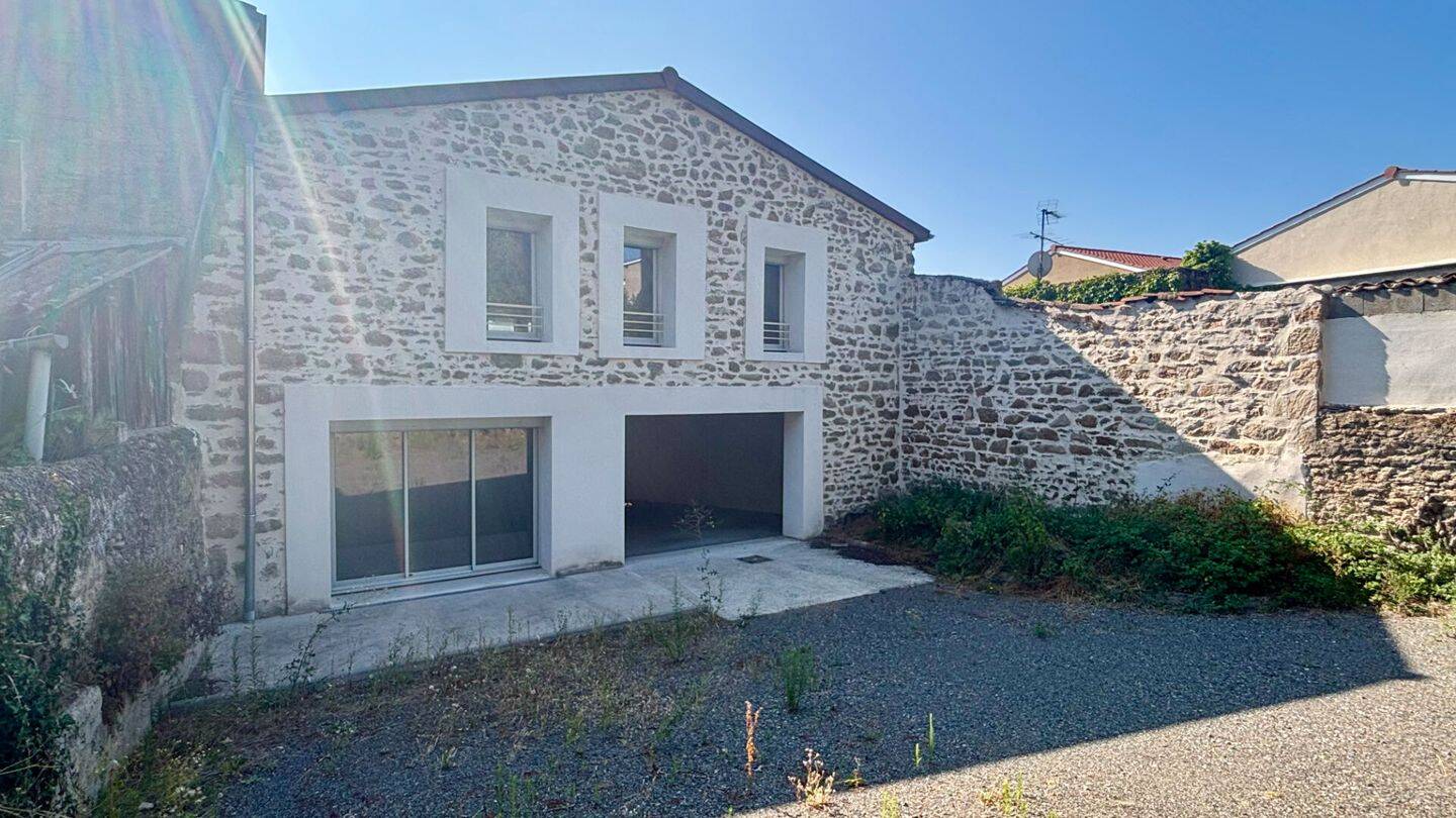 Maison 4 pièces 131 m² · à Soucieu-en-Jarrest · 130,7 m² · 280 000 €