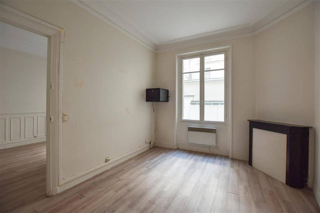 Appartement 2 pièces 44 m² · à Paris 17ème Arrondissement · 44 m² · 397 000 €