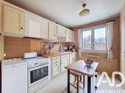 Appartement à vendre 72 000 € 3 pièces 1 chambre 54 m² Étage 3/3 Centre Bolbec 76210